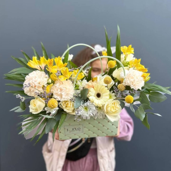 Сумочка с розами "Эпиа" в Тамбове