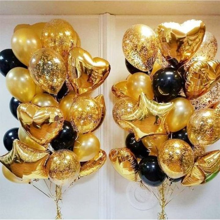 Фонтан шаров "Чёрное золото" в Тамбове