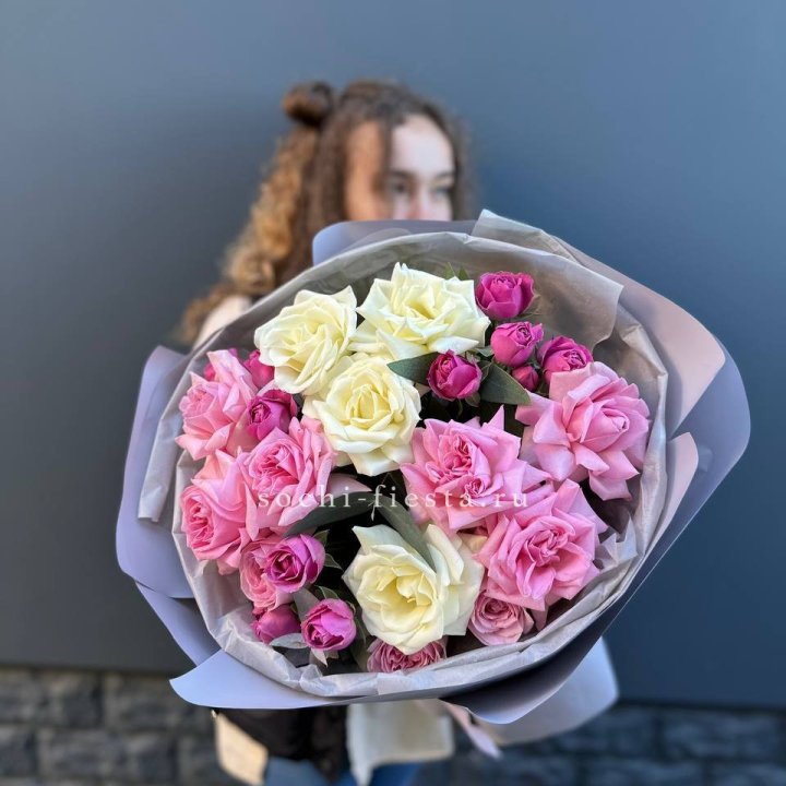 Букет французских и пионовидных роз в Тамбове