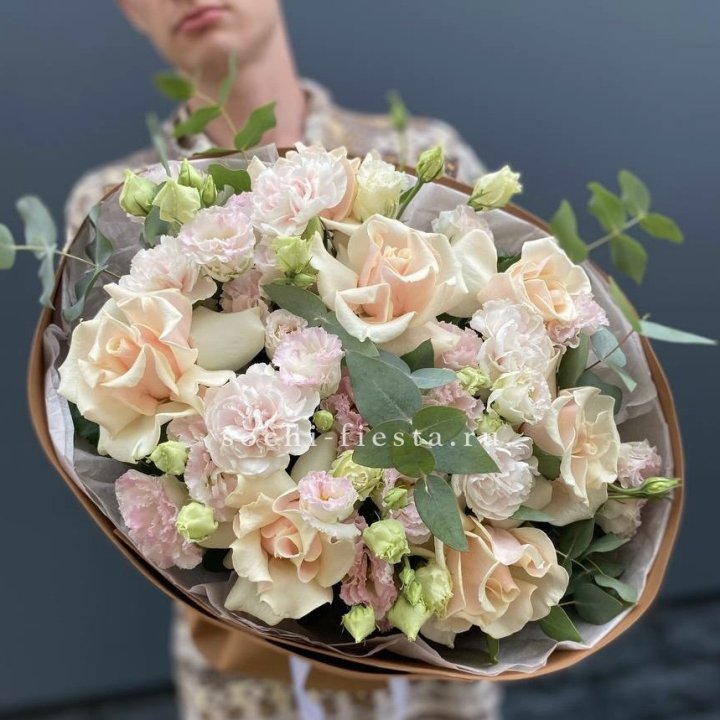  Букет кремовых роз "Мокко" в Тамбове