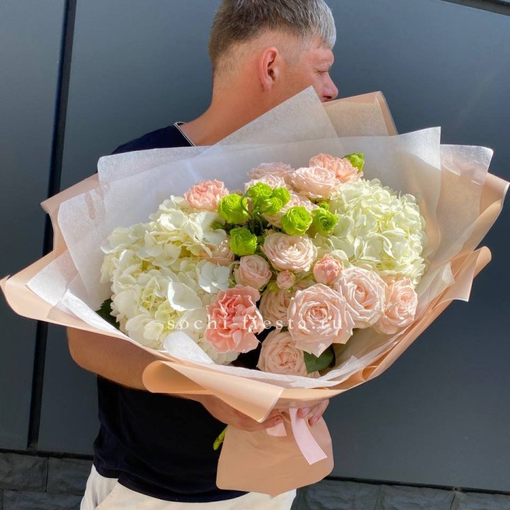 Авторский букет "Нежный крем" в Тамбове