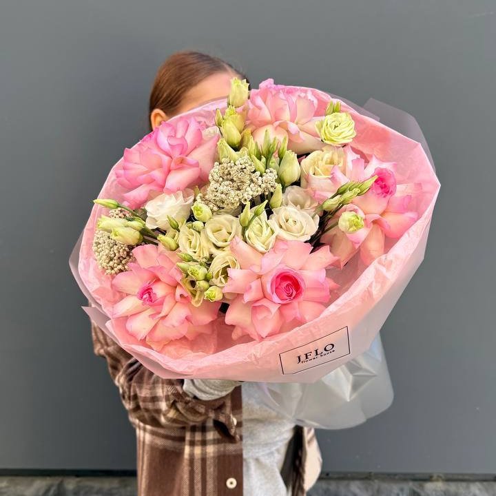 Букет "Розы с эустомой" в Тамбове