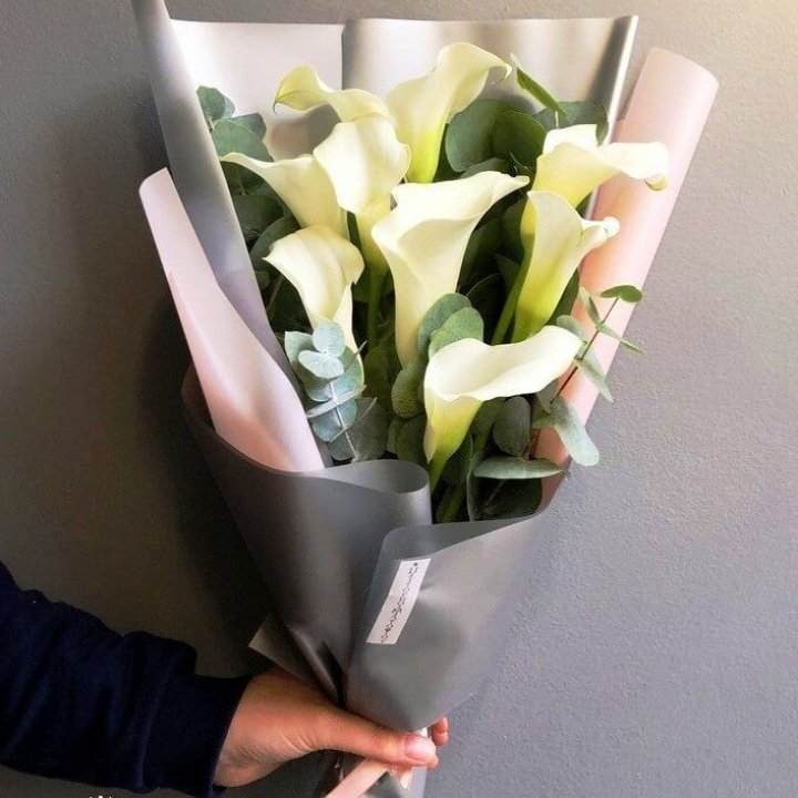 Каллы с эвкалиптом в Тамбове