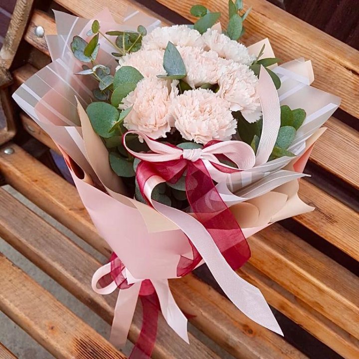 Диантусы с эвкалиптом в Тамбове