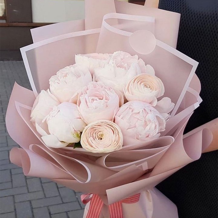 Пионы и ранункулюсы в Тамбове