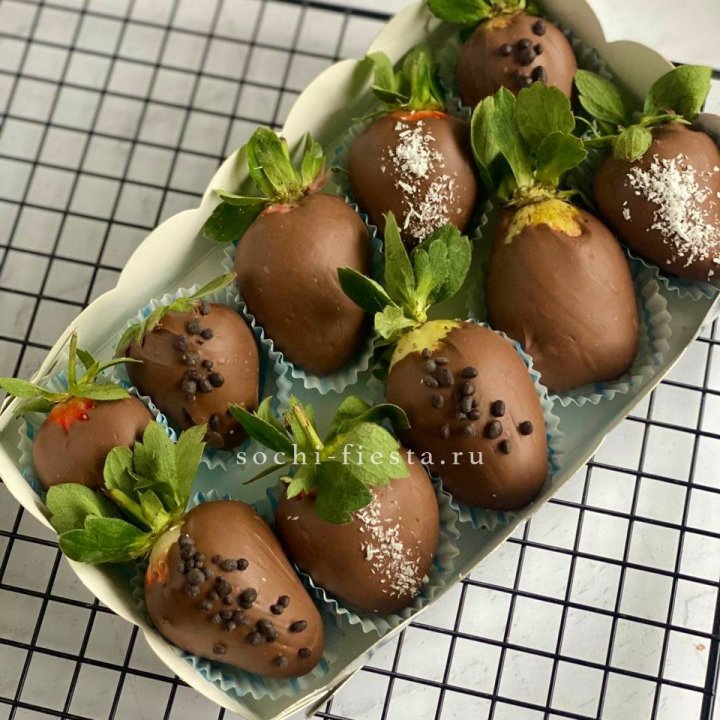 Клубника в шоколаде 10 ягод в Тамбове