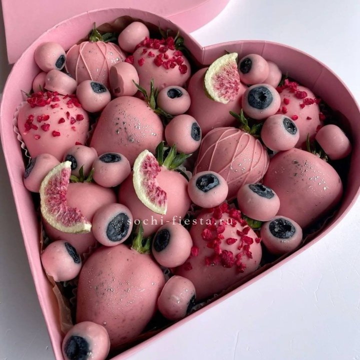 Клубника в шоколаде Сердце в Тамбове