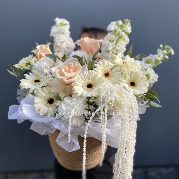 Цветы в джутовом кашпо "Валери" в Тамбове