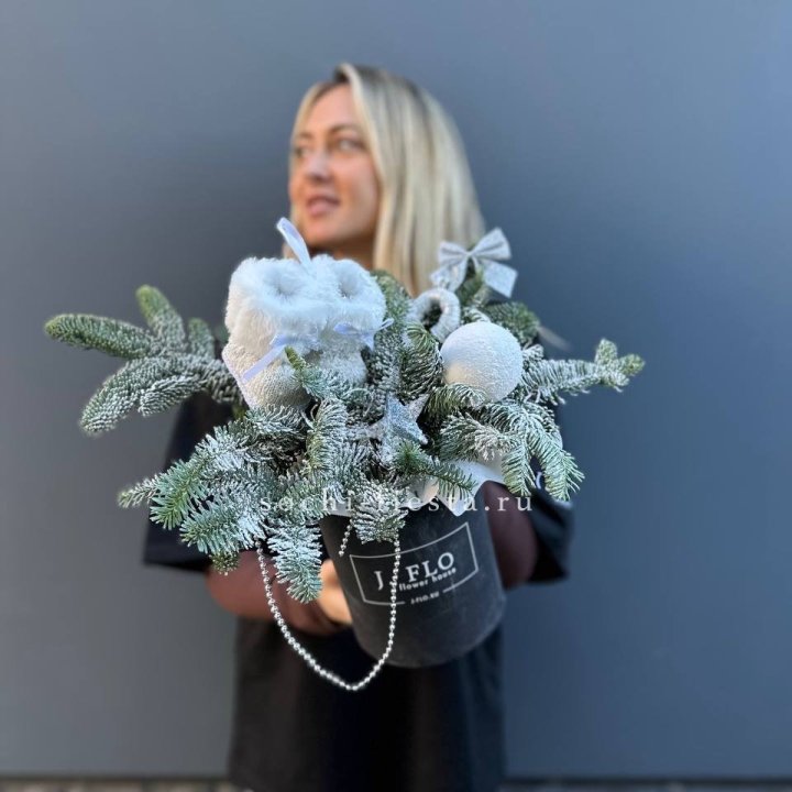 Новогодний бокс "Ботс вайт" в Тамбове