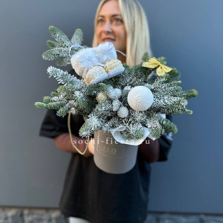 Новогодний бокс "Ботс голд" в Тамбове