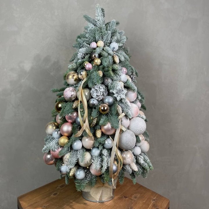 Новогодняя ёлка из веток датского нобилиса в Тамбове