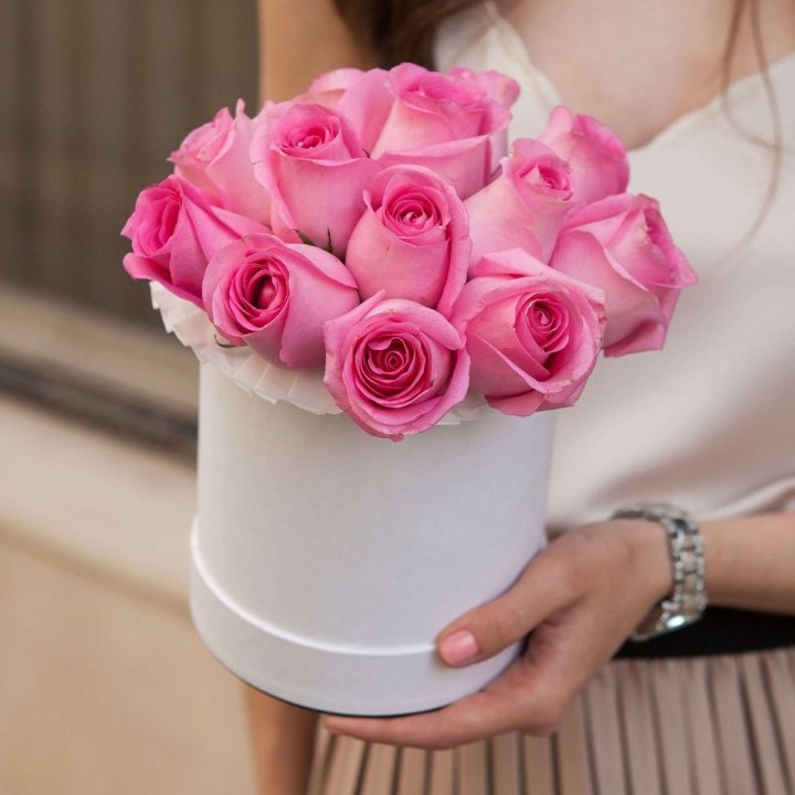 15 роз в боксе Кэтрин в Тамбове