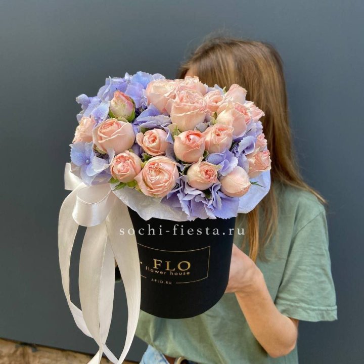 Бокс бомбастик и гортензия в Тамбове