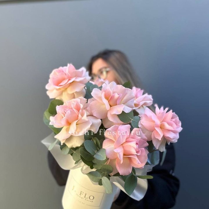 Французские роз в боксе в Тамбове