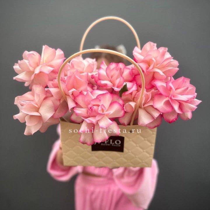 Сумочка розовых роз Венди в Тамбове