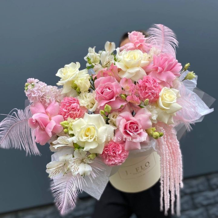 Дизайнерский бокс "Ловели" в Тамбове