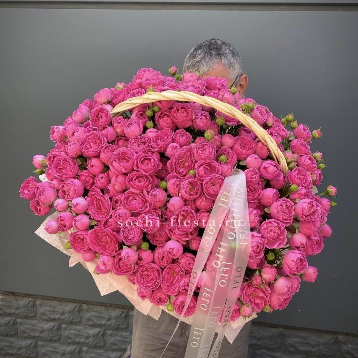 Корзина роз Мисти Баблс 151 в Тамбове