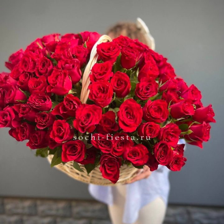 121 красная роза в корзине   в Тамбове