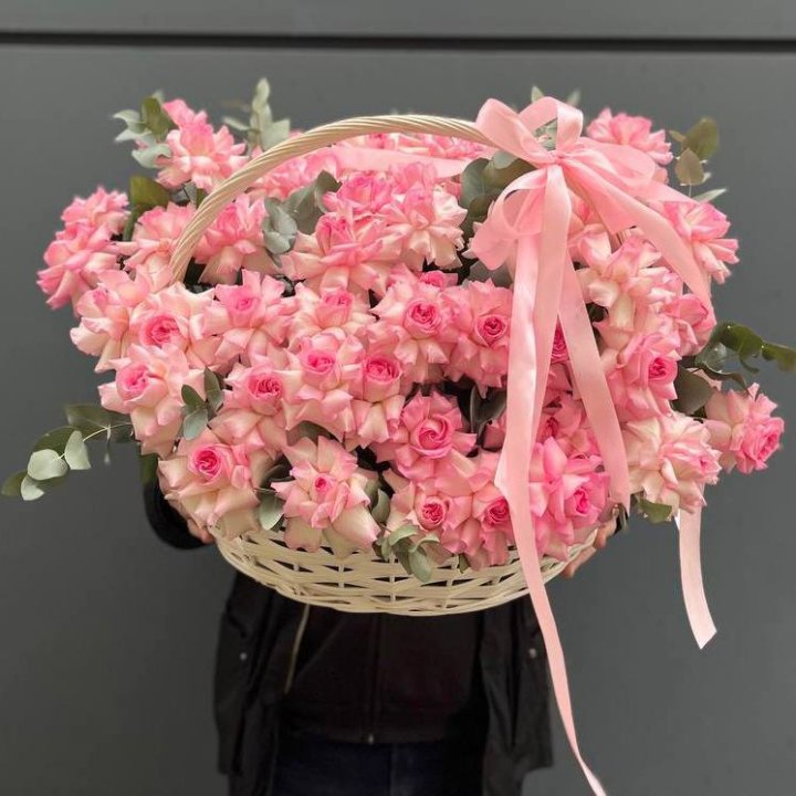 51 розовая роза в корзине в Тамбове