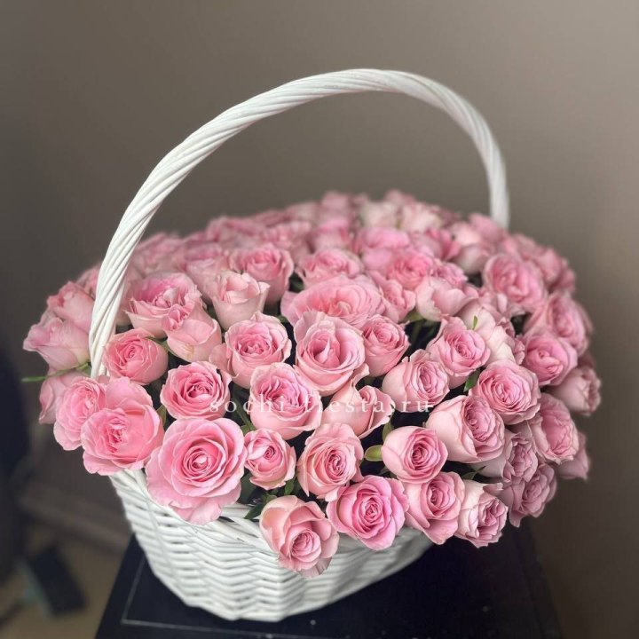 101 розовая роза в корзине в Тамбове