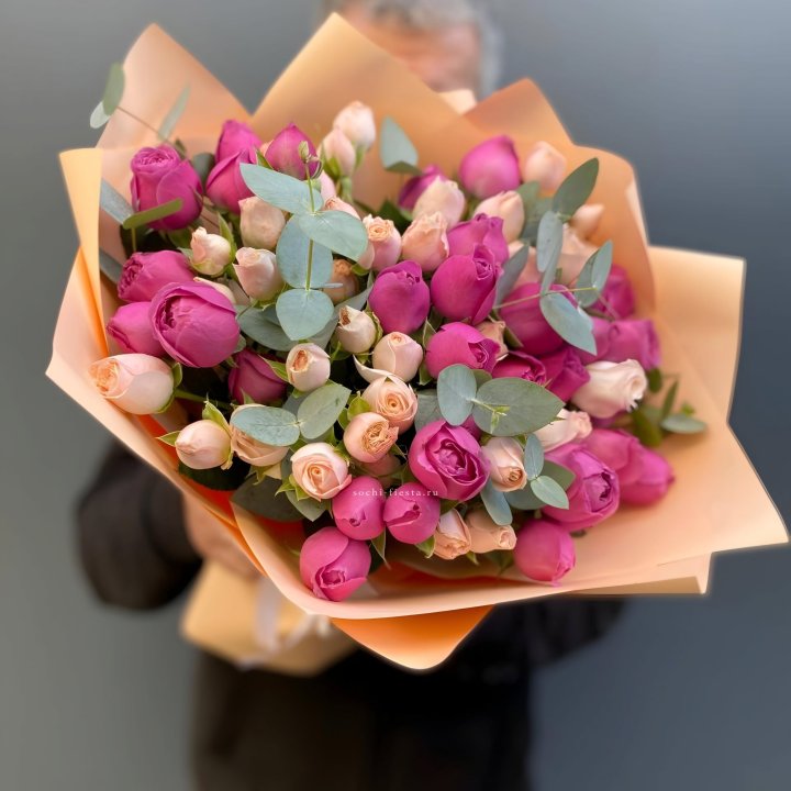 Букет кустовых роз Тендернес в Тамбове