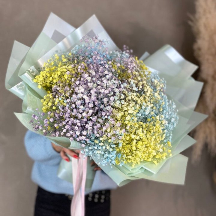 Букет радужных гипсофил в Тамбове