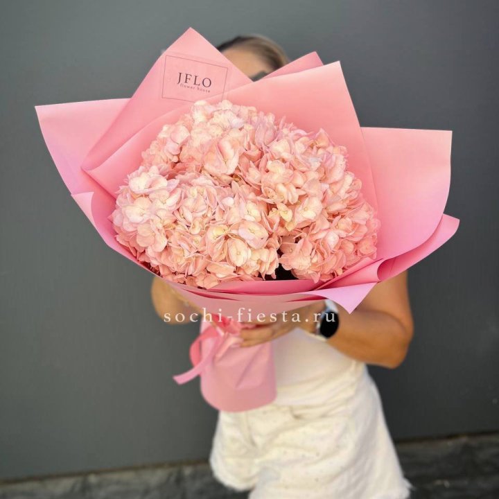 Букет гортензий "Крем" в Тамбове