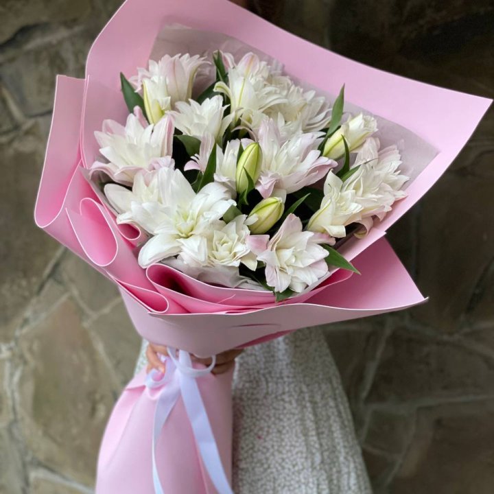 Букет пионовидных лилий №1 в Тамбове