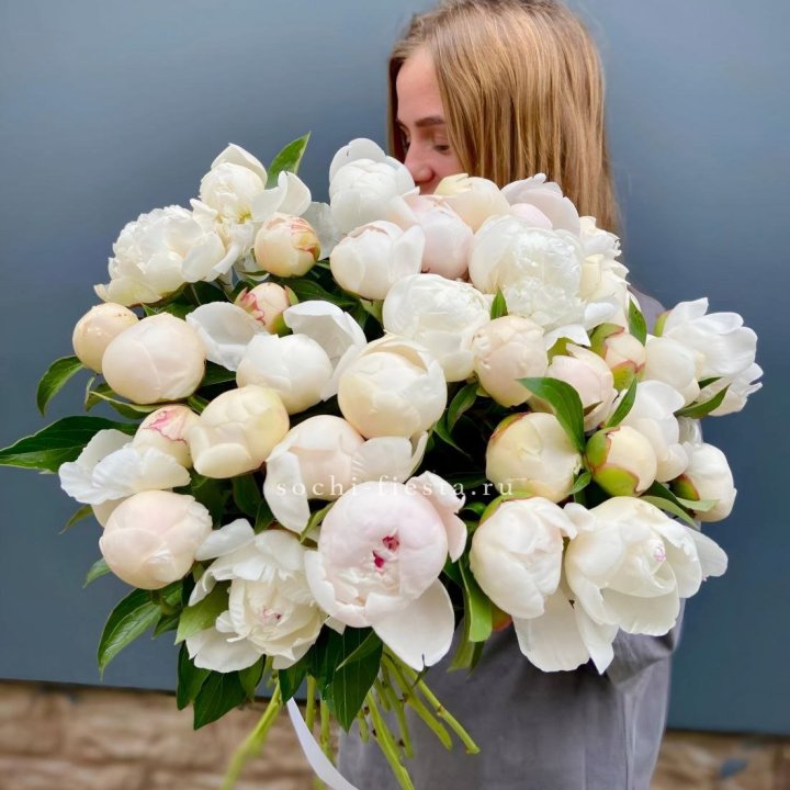 Охапка пионов в Тамбове
