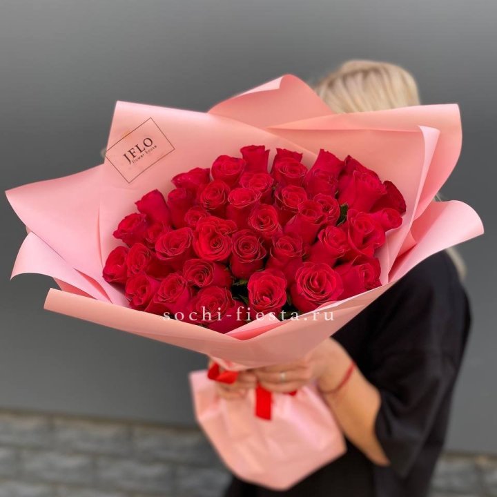35 красных роз в Тамбове