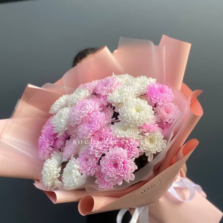  Букет бело-розовых хризантем  в Тамбове