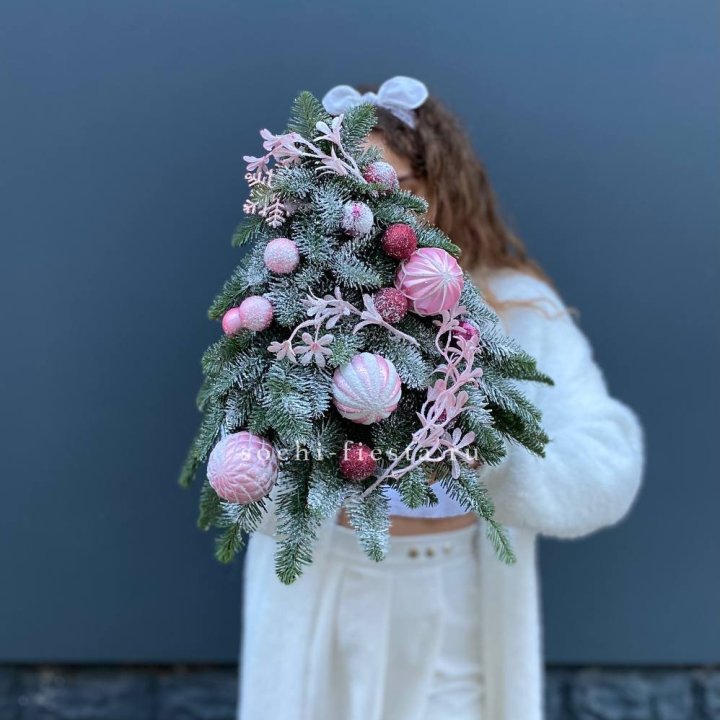 Новогодняя елочка "Розе" в Тамбове