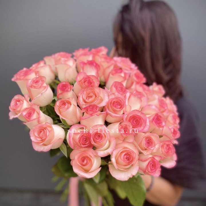 Охапка Роз Джумилия в Тамбове