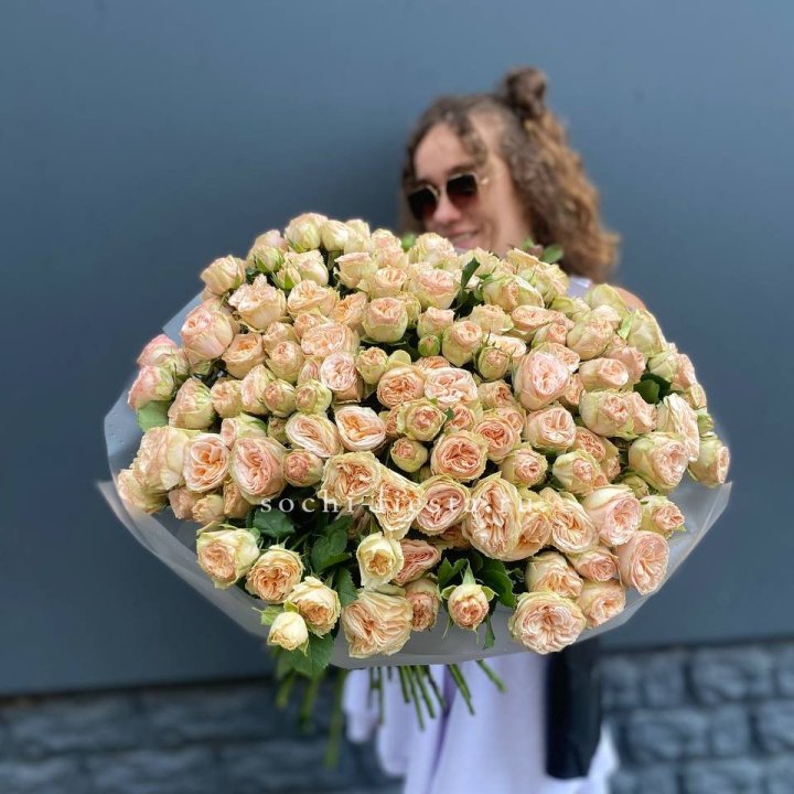 51 пионовидная роза в Тамбове