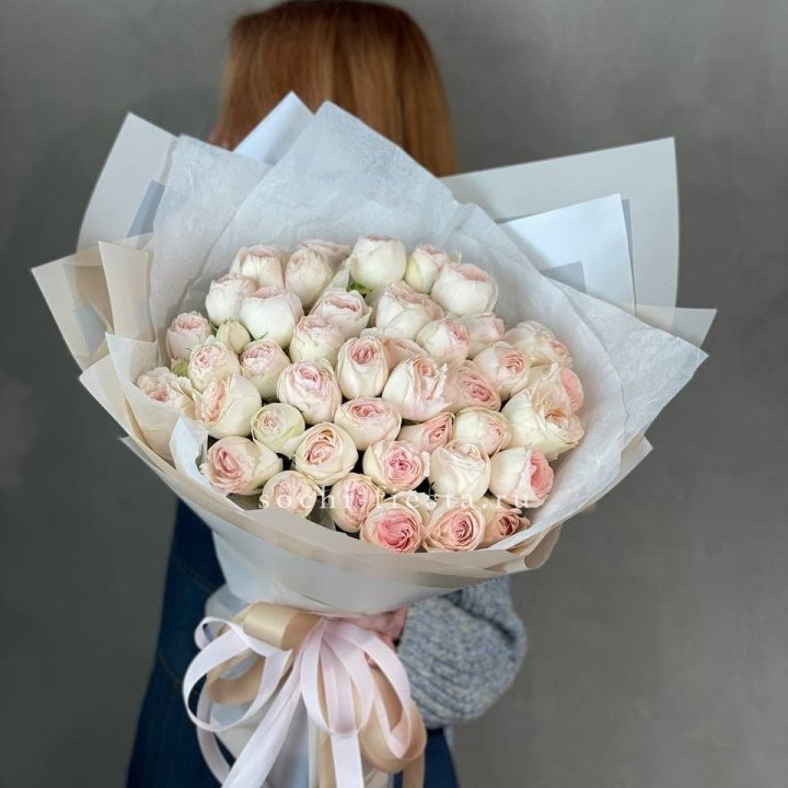 Букет пионовидных роз Пур лав в Тамбове