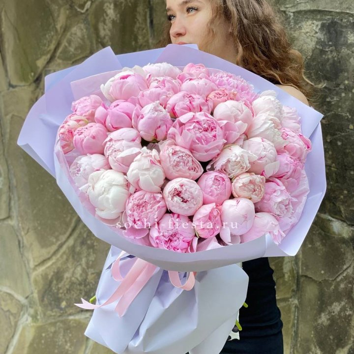 39 нежных пионов в Тамбове