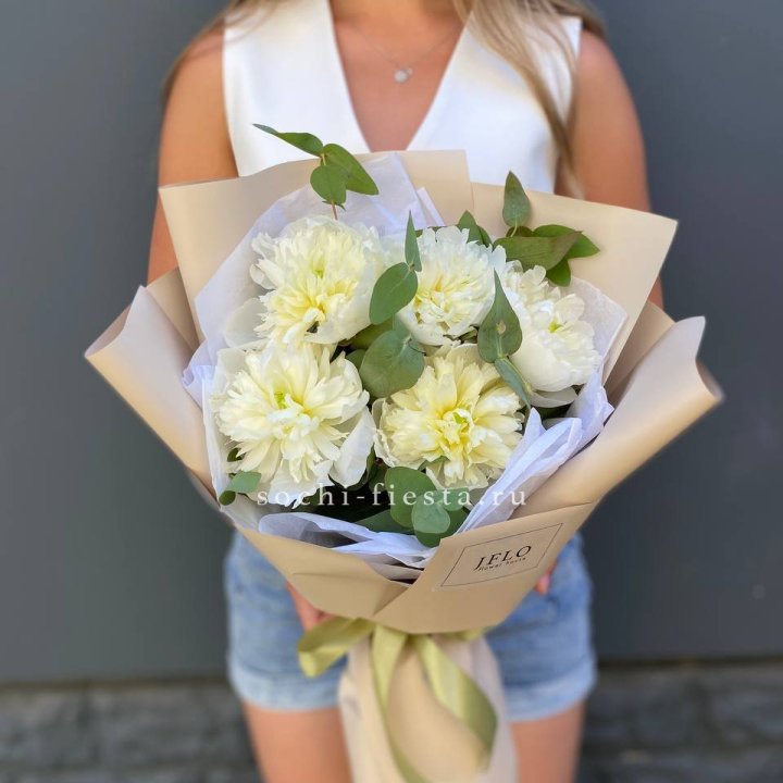  Букет белых пионов в Тамбове