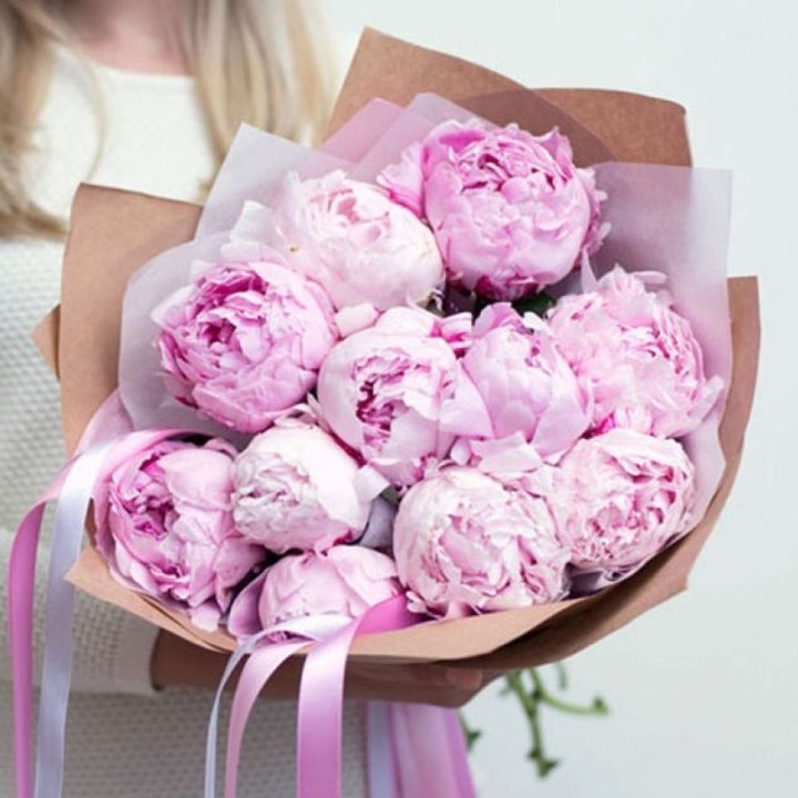 11 нежных пионов в Тамбове