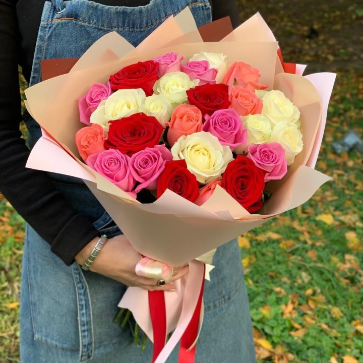 25 роз "Карусель" в Тамбове