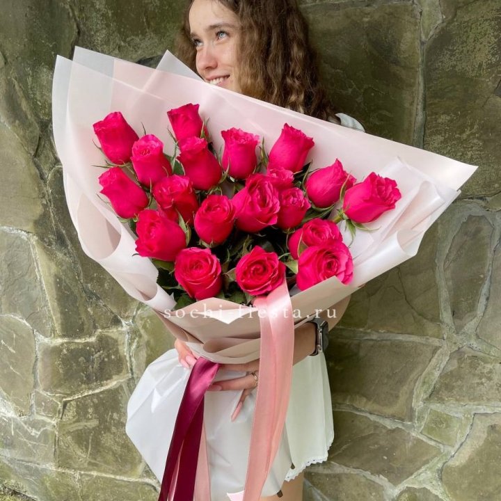 19 алых роз в Тамбове