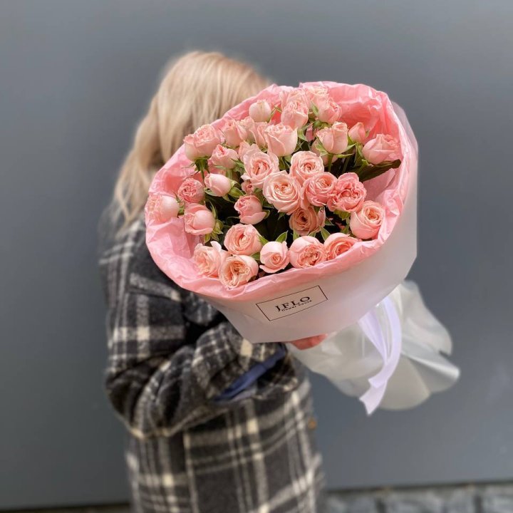 11 роз бомбастик в Тамбове