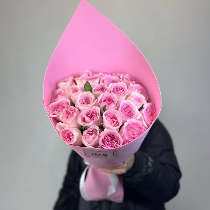 25 нежных роз в Тамбове