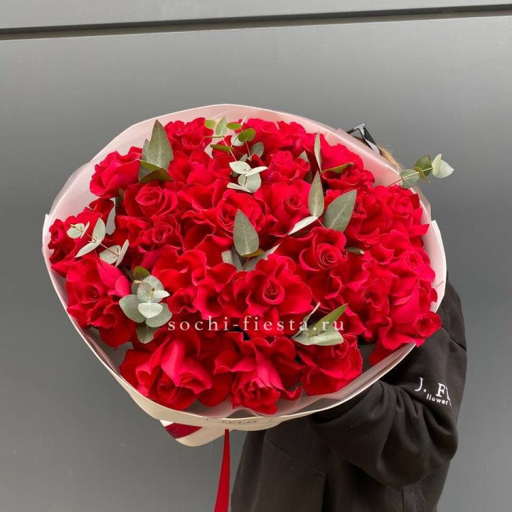 23 Красных французских роз в Тамбове