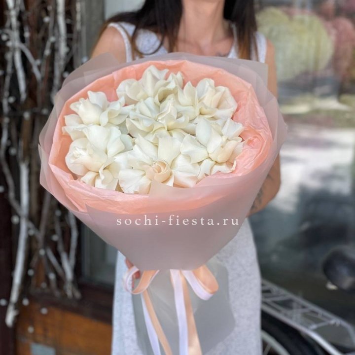 7 Белых французских роз в Тамбове