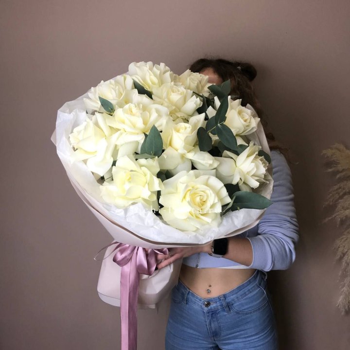 11 Белых французских роз "Вайт найс" в Тамбове