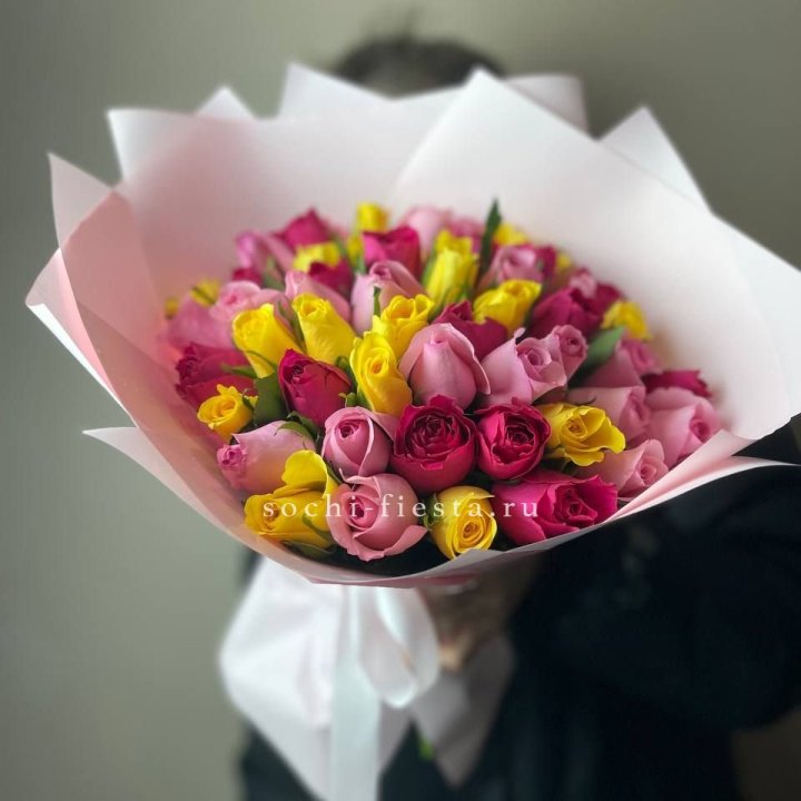 Букет из 51 розы Микс (Кения) в Тамбове