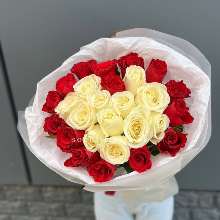 27 роз микс в Тамбове