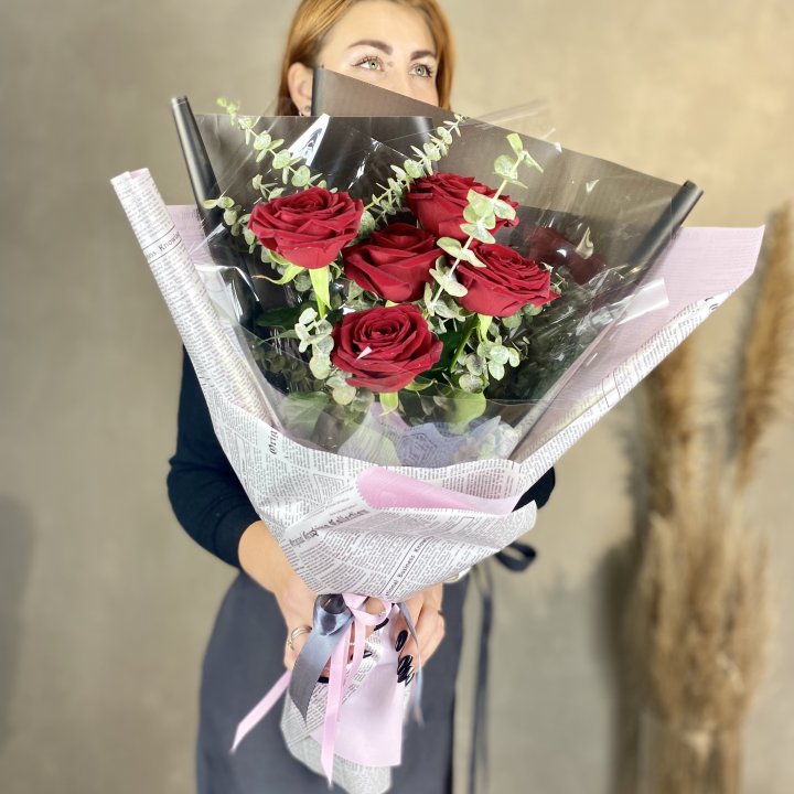 5 красных роз в Тамбове