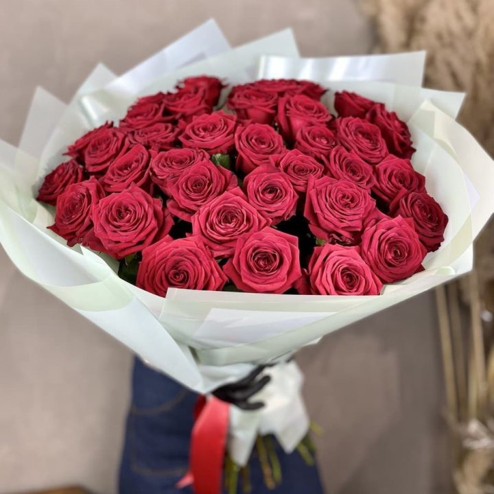 37 красных роз в Тамбове