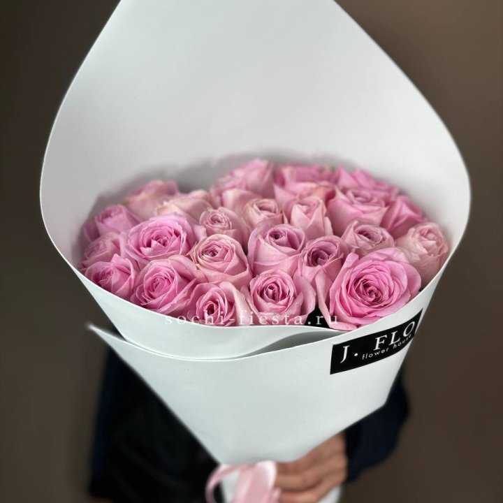 25 розовых роз в Тамбове